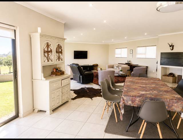 4 BEDROOM HOUSE FOR SALE IN BLUE SADDLE RANCHES